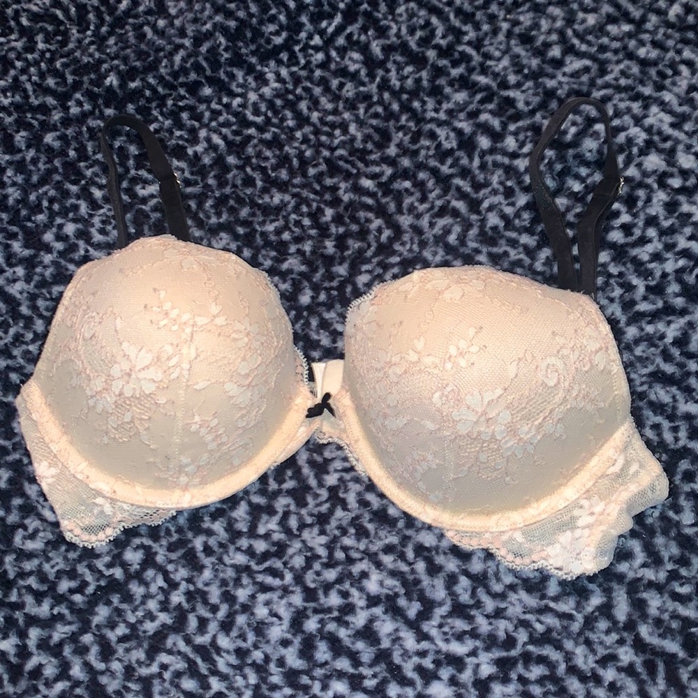 Like new Victoria’s Secret Dream Angels push-up bra